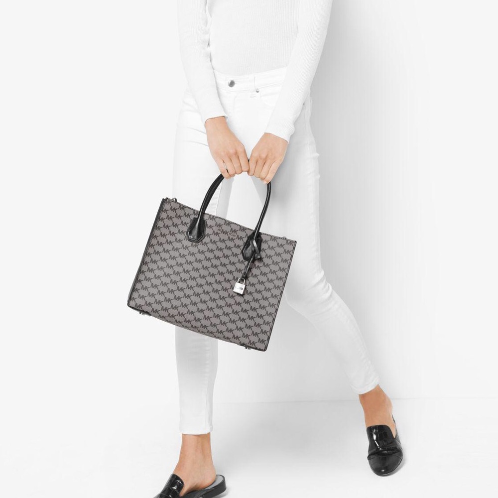 Michael Kors Medium Heritage Logo Bag